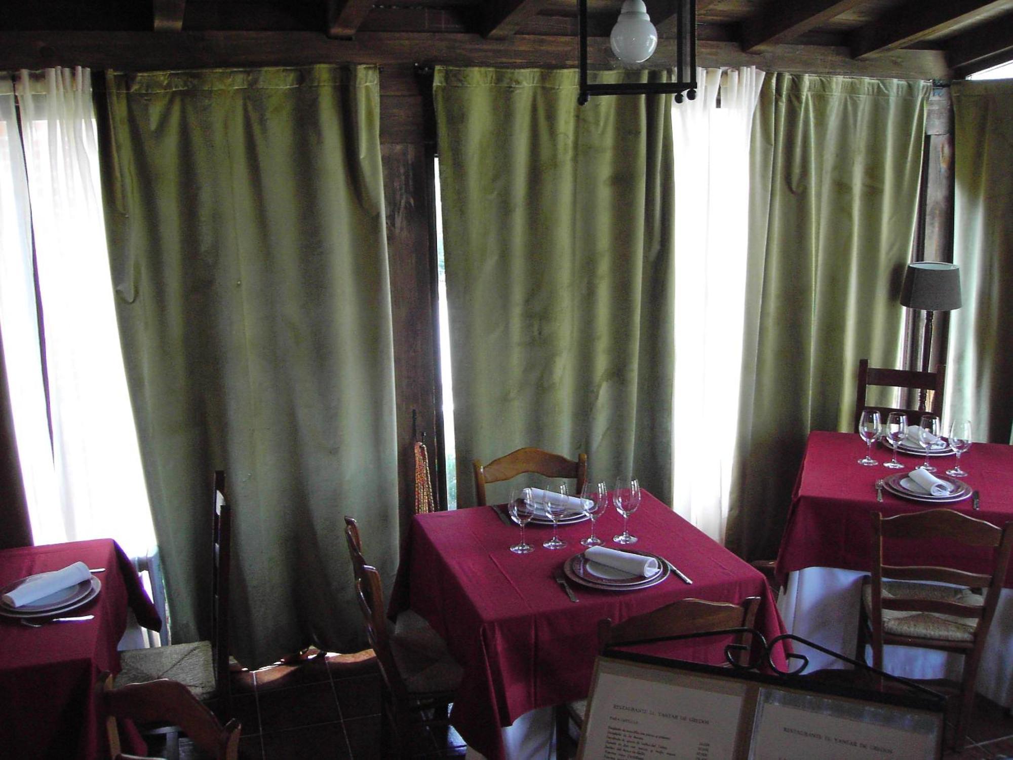 Hotel Rural El Yantar De Gredos Сан-Мартин-дель-Пимпольяр Экстерьер фото