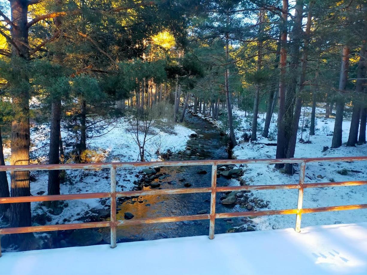 Hotel Rural El Yantar De Gredos Сан-Мартин-дель-Пимпольяр Экстерьер фото