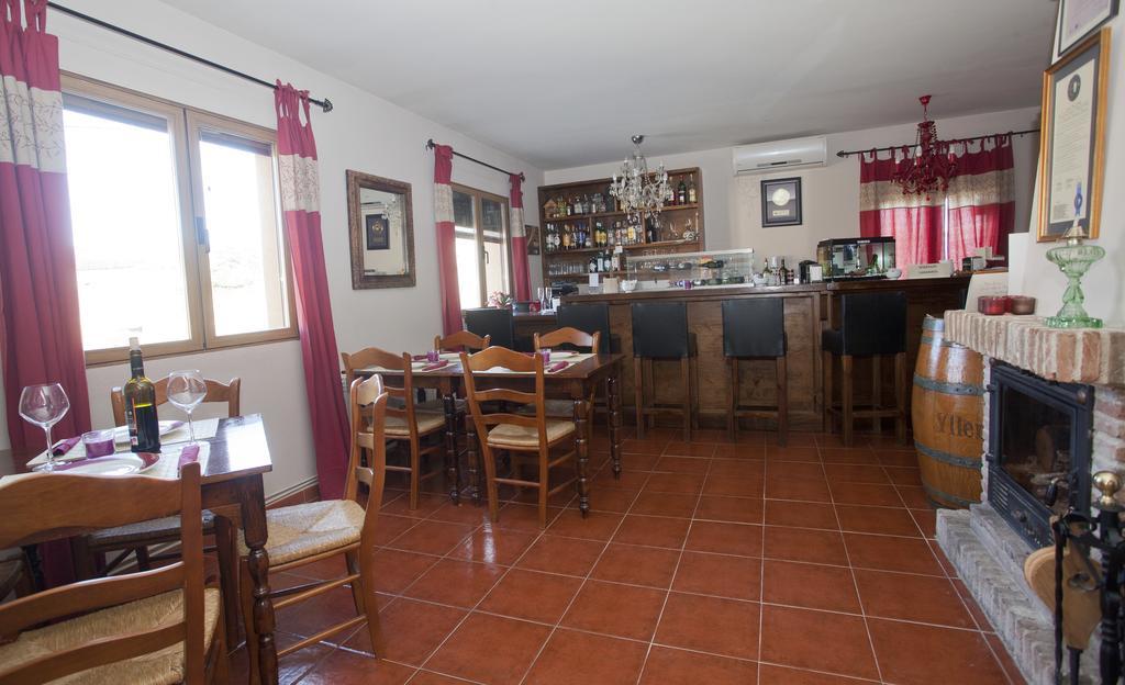 Hotel Rural El Yantar De Gredos Сан-Мартин-дель-Пимпольяр Экстерьер фото