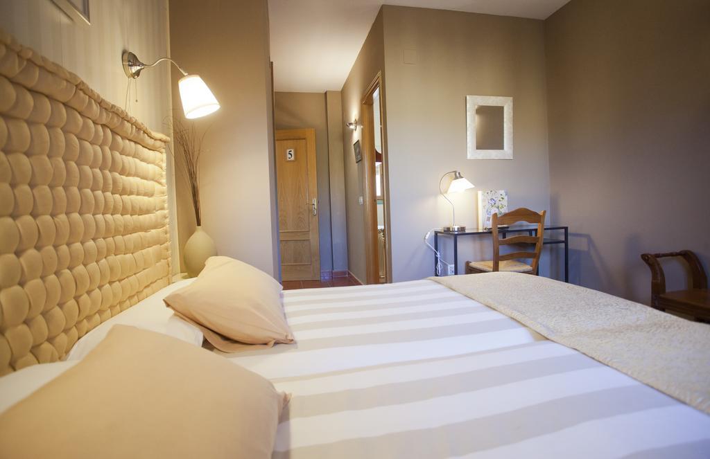 Hotel Rural El Yantar De Gredos Сан-Мартин-дель-Пимпольяр Экстерьер фото